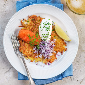 Löjrom, råraka, rödlök, crème fraiche dish. Image from COOP website.