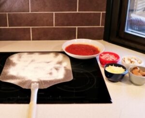 Making the Swedish capricciosa pizza, step 2. Making the Swedish capricciosa pizza, step 2.